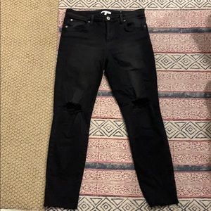 black ripped skinny jeans